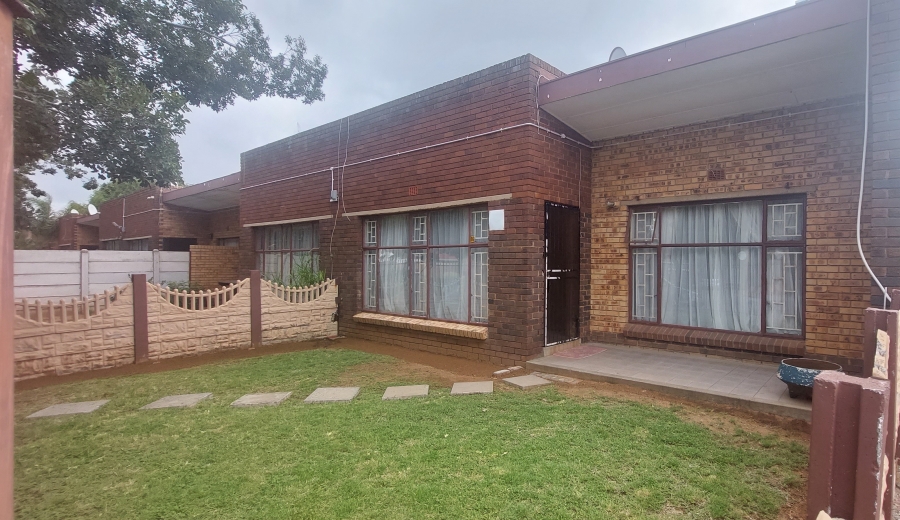 2 Bedroom Property for Sale in Reitzpark Free State